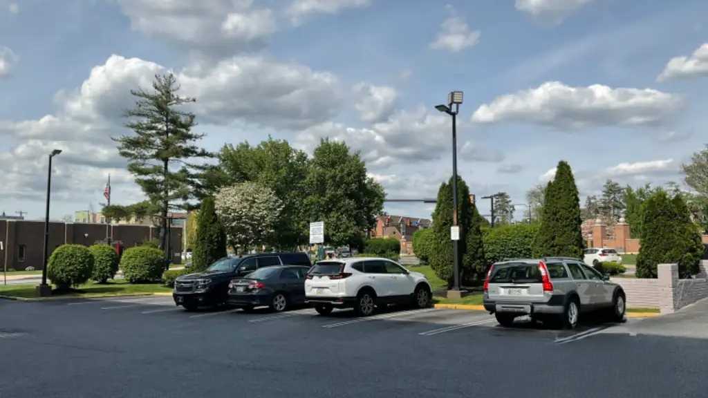 Comfort Inn PHL West Airport Parking