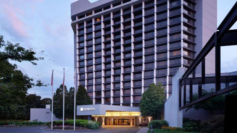Sonesta Nashville Airport Parking