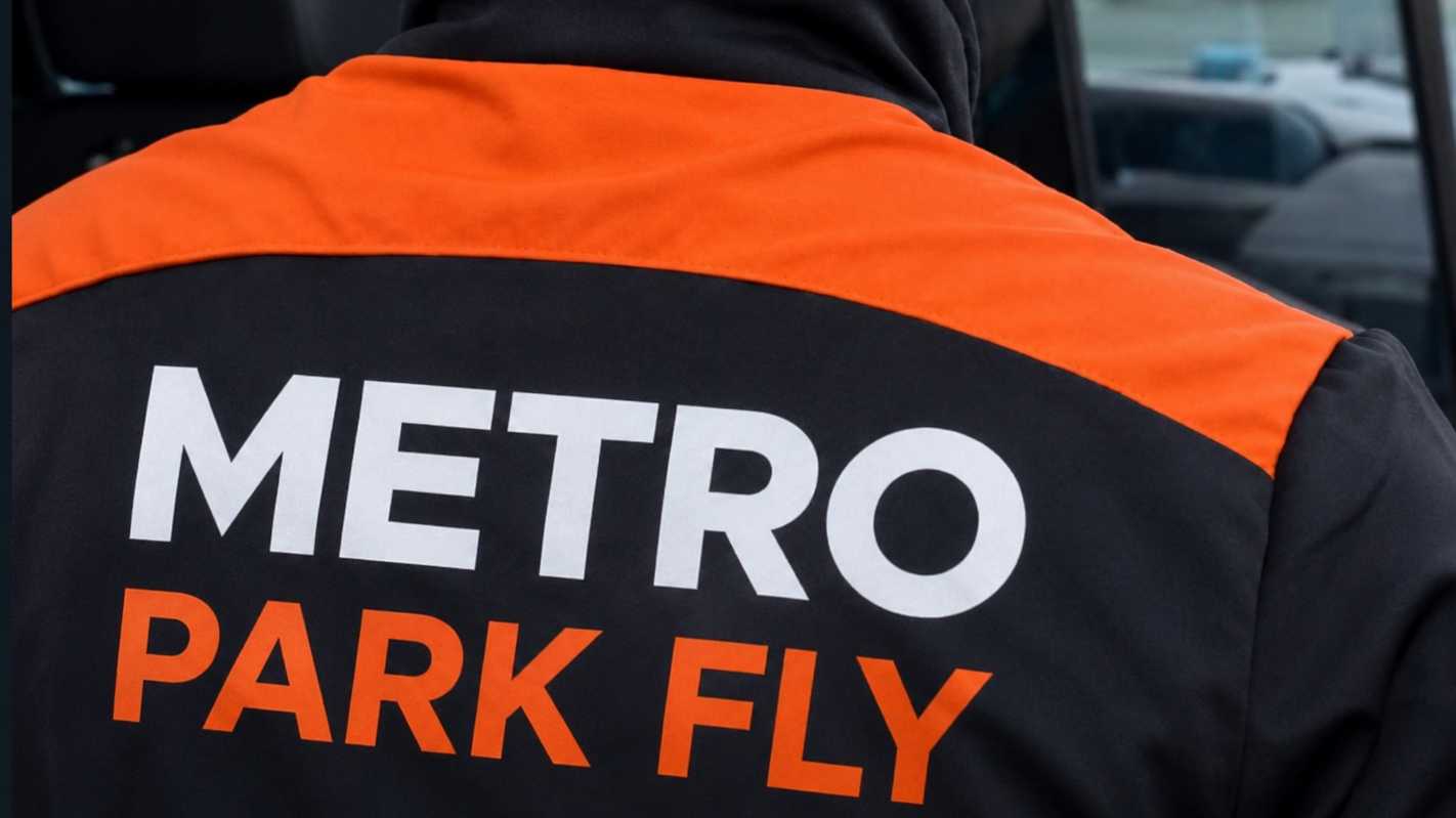 Metro Park Fly Oakland Airport