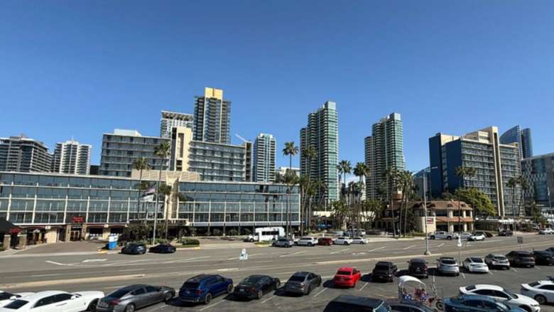 Wyndham San Diego Bayside Airport Parking