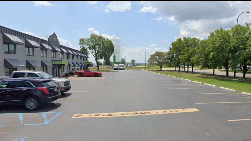 Wyndham Garden Romulus DTW Airport Parking