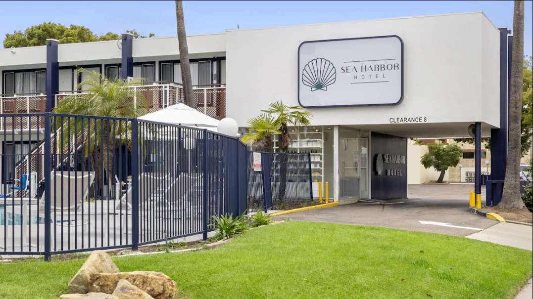 Sea Harbor Hotel SAN Airport Parking