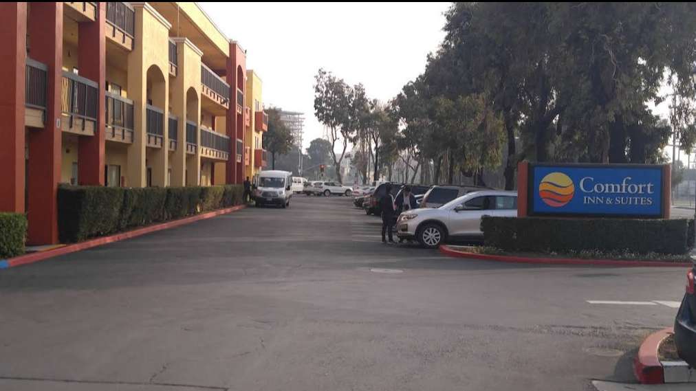 Comfort Inn & Suites North SFO Airport Parking