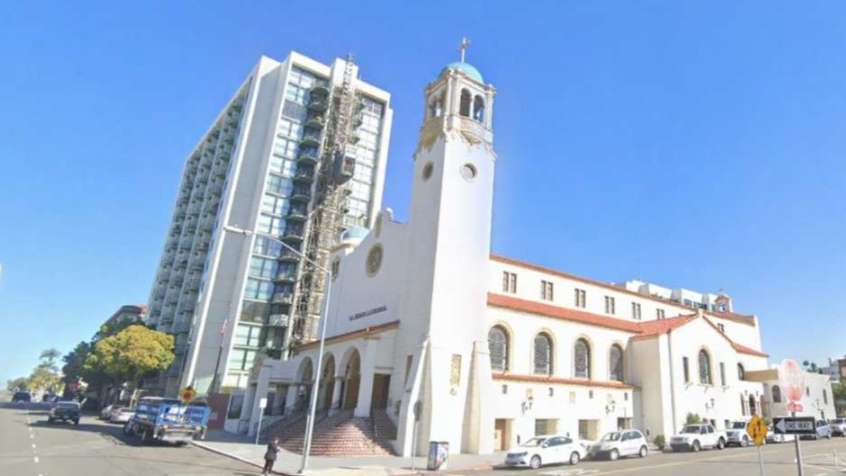 1420 Third Ave SAN Airport Parking