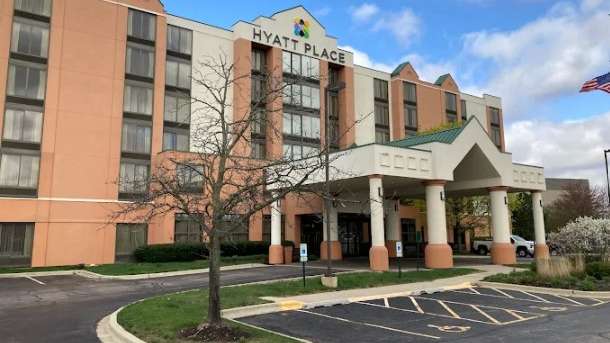 Hyatt Place Itasca ORD Airport Parking