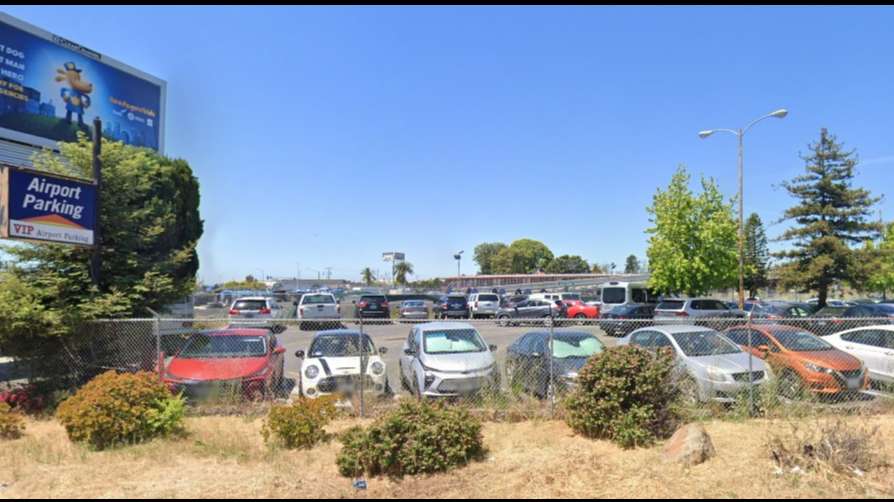 VIP OAK Airport Parking