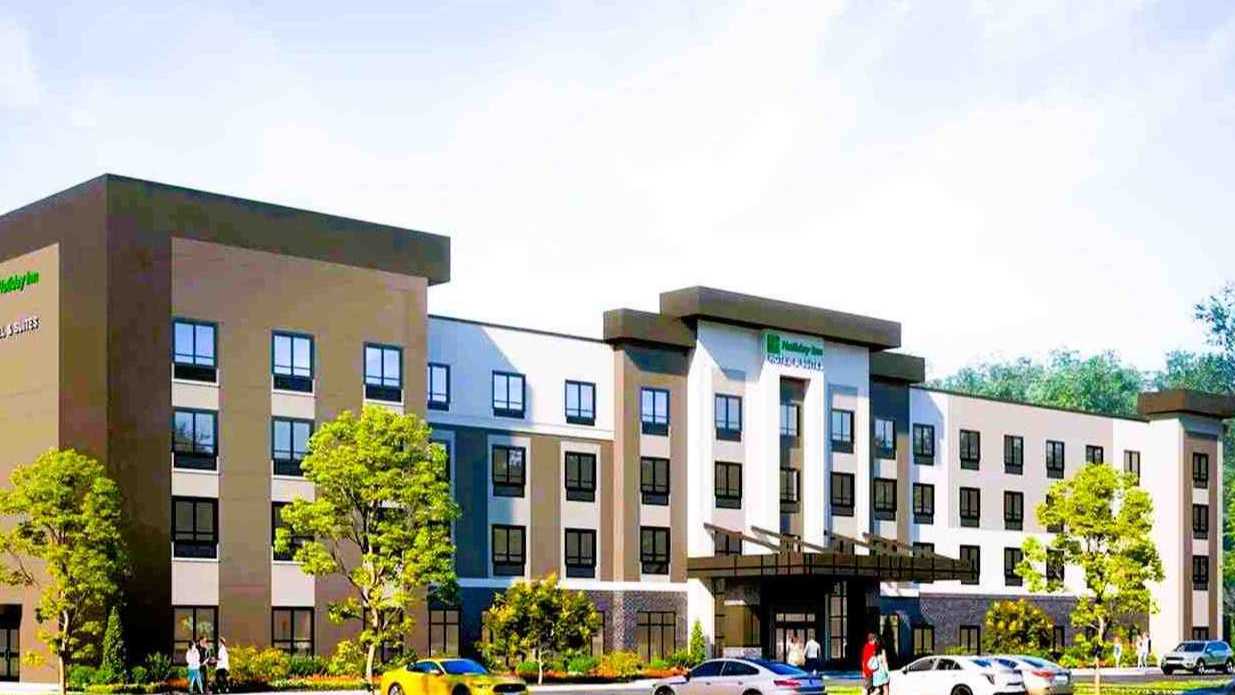Holiday Inn DIA Airport Parking