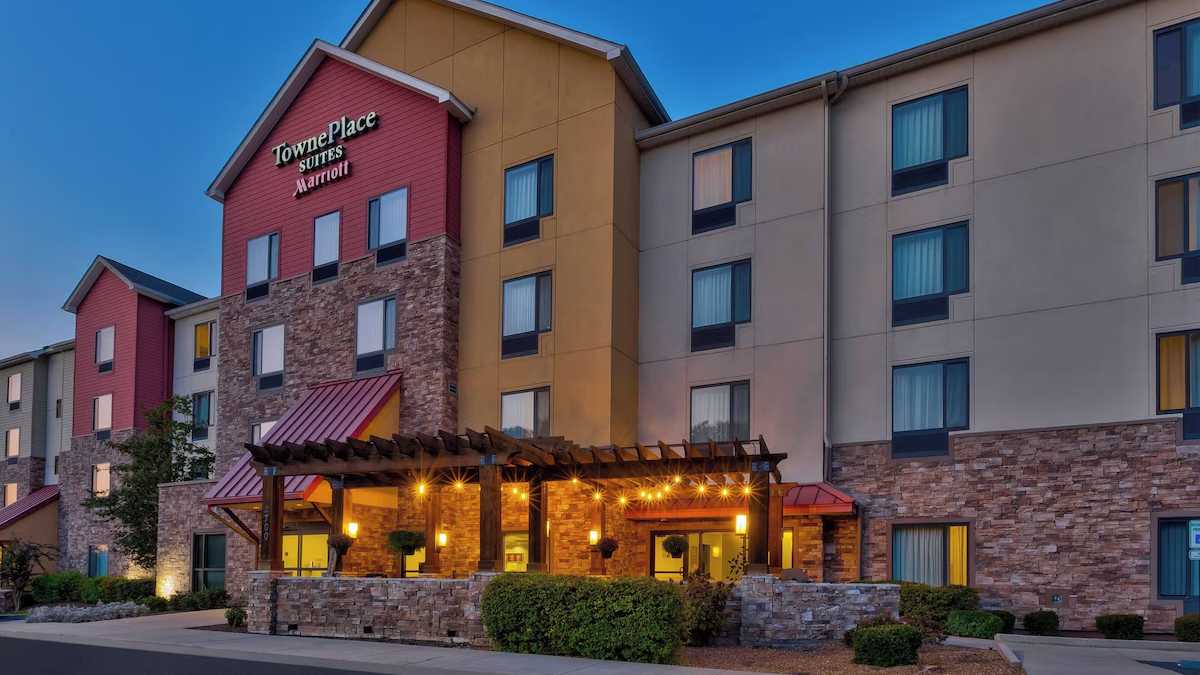 TownePlace Suites by Marriott BNA Airport Parking