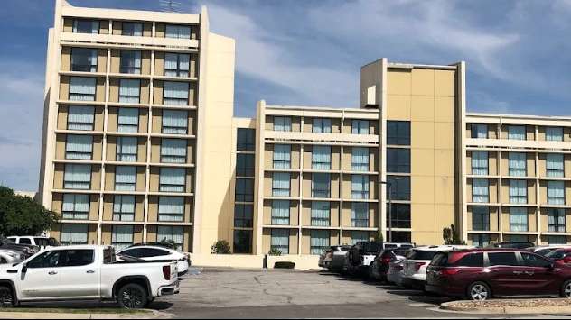 Kansas City Airport Marriott MCI Airport Parking
