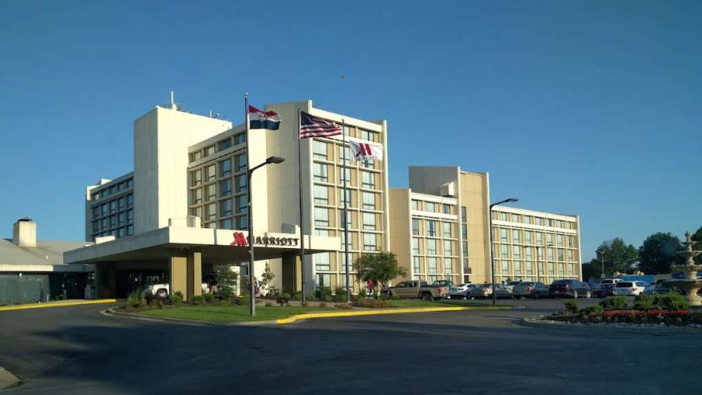 Kansas City Airport Marriott MCI Airport Parking