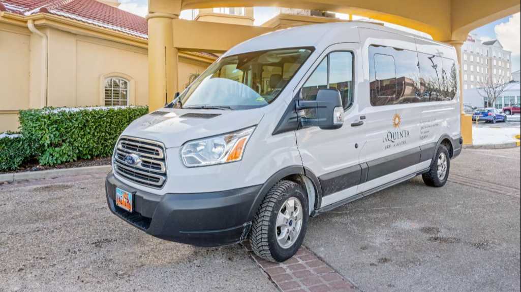La Quinta Inn Suites SLC Airport Parking