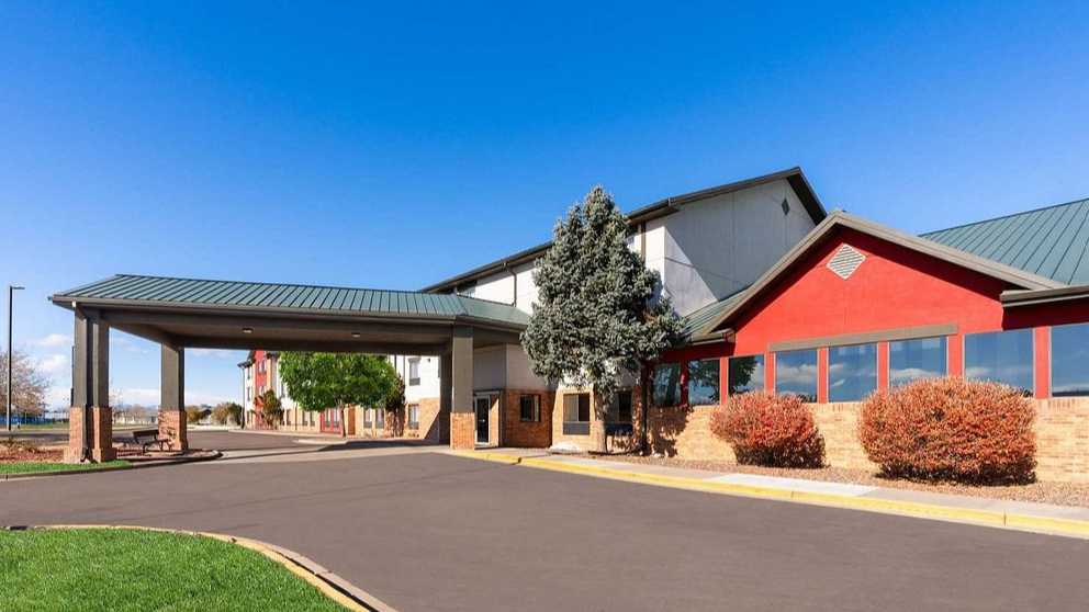 Sylo Hotel Denver Airport Parking , a Ramada by Wyndham