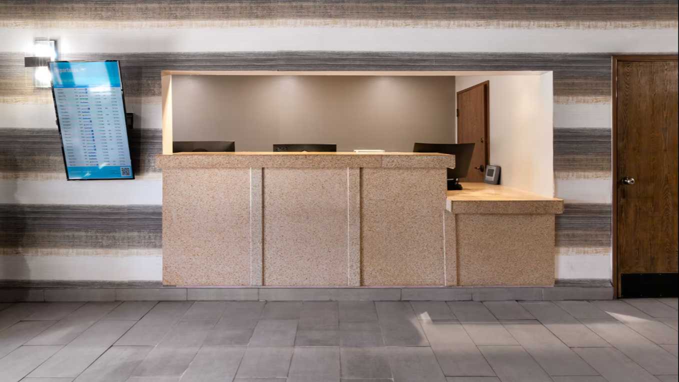 Sylo Hotel Denver Airport Parking , a Ramada by Wyndham