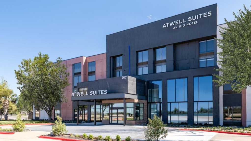 Atwell Suites Austin Airport Parking