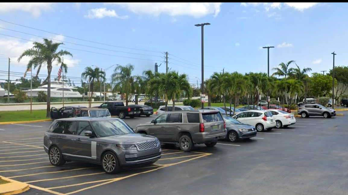 Royal Caribbean Parking at Rodeway Inn & Suites