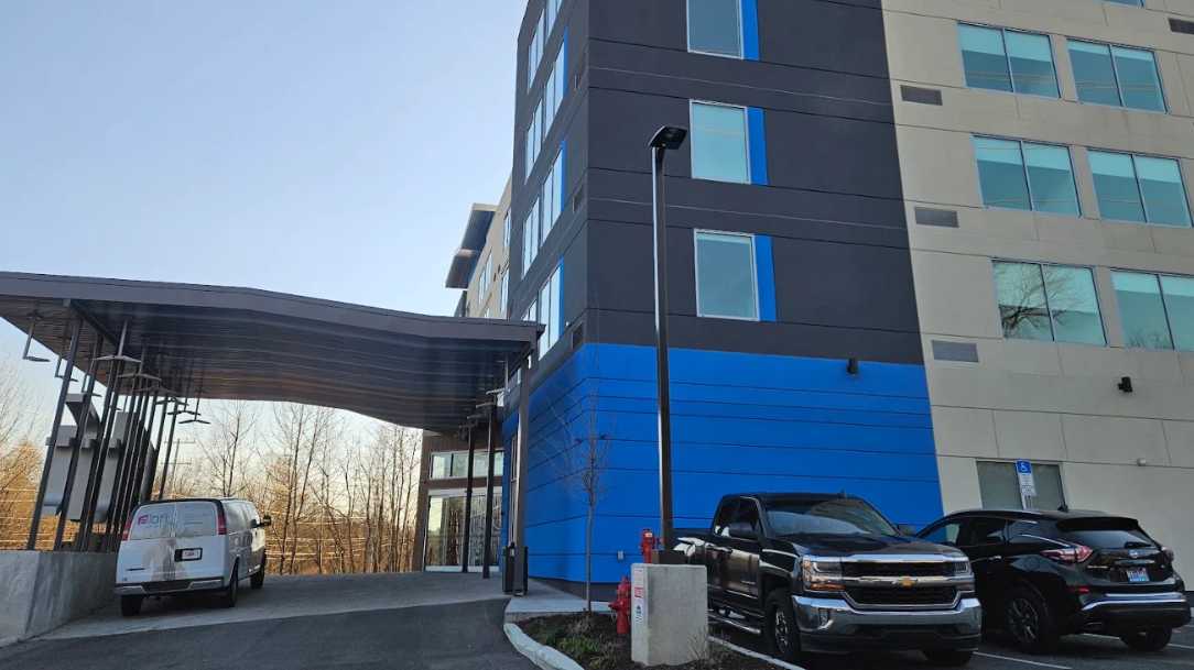Aloft Nashville BNA Airport Parking