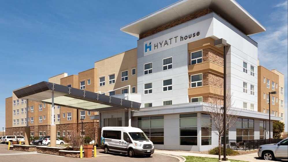 Hyatt House DEN Airport Parking