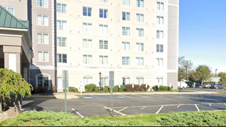 Embassy Suites by Hilton EWR Airport Parking
