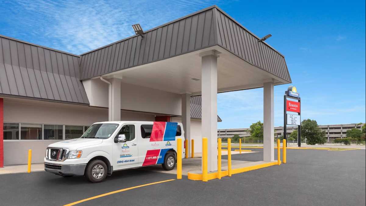 Days Inn MSY Airport Parking