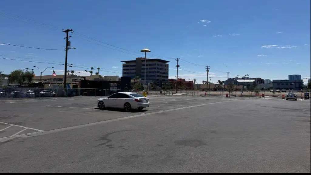 LV Parking (601 Fremont St) LAS Airport Parking