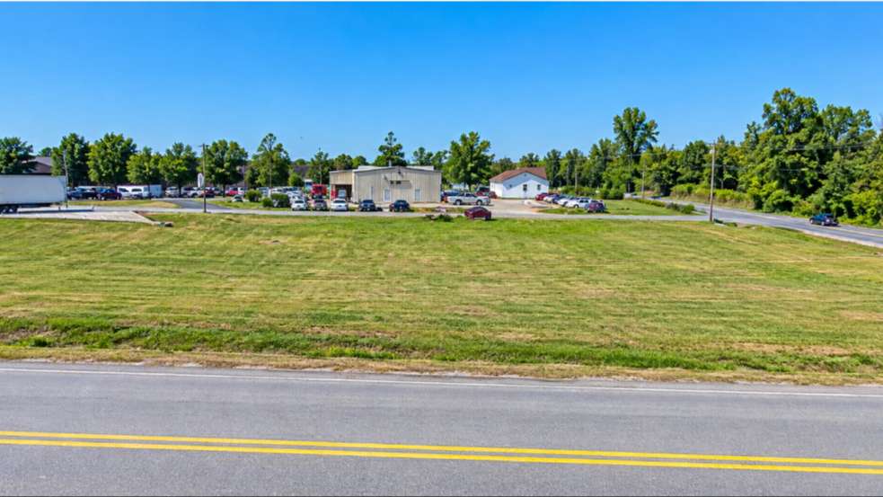 2701 N Wright Rd TYS Airport Parking
