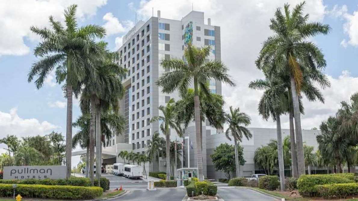 Pullman Miami Airport Hotel Parking