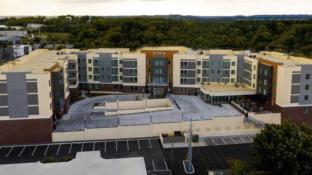 Staybridge suites Midtown BNA Airport Parking