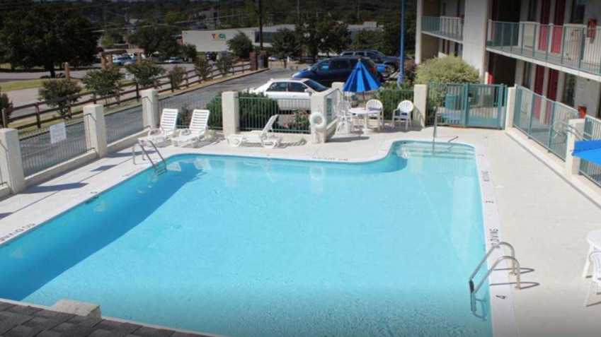 Somatel Nashville Hotel Airport Parking