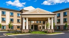 Holiday Inn Express and Suites SLC Airport Parking