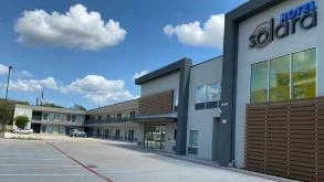 Hotel Solara HOU Airport Parking