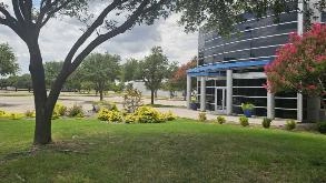 North Irving (8605 N Freeport Pkwy) DFW Airport Parking