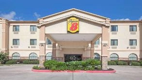 Super 8 by Wyndham IAH Airport Parking